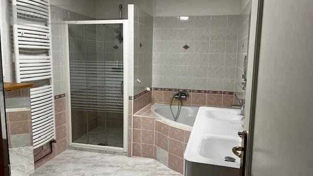 Maison a vendre Luynes 37230 Indre-et-Loire 196 m2 7 pièces 382300 euros