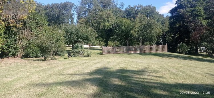 propriete a vendre Mesland 41150 Loir-et-Cher 500 m2 14 pièces 598000 euros