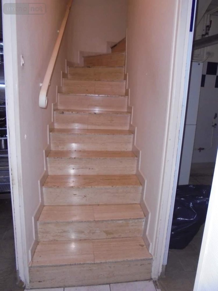 Fonds et murs commerciaux a vendre Beaugency 45190 Loiret 203 m2  210200 euros