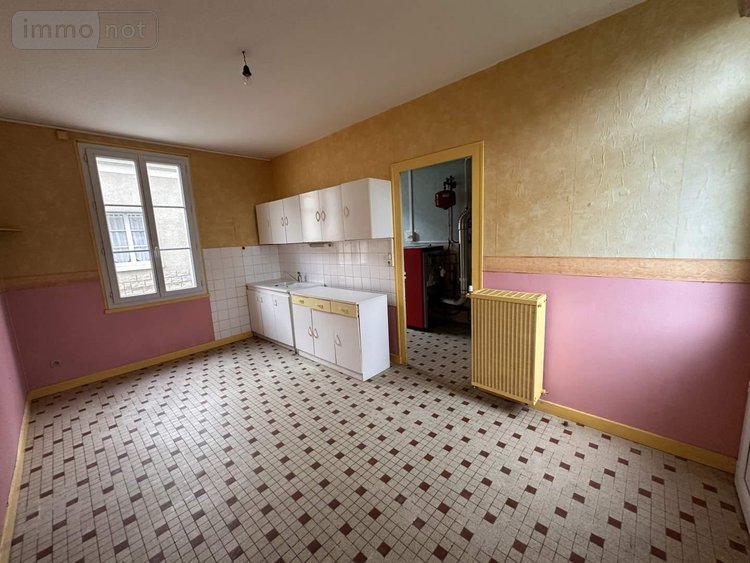 Maison a vendre Vernoil le Fourrier 49390 Maine-et-Loire 220 m2  84800 euros