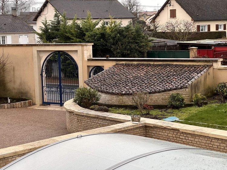 Maison a vendre Loudun 86200 Vienne 264 m2 8 pièces 388514 euros