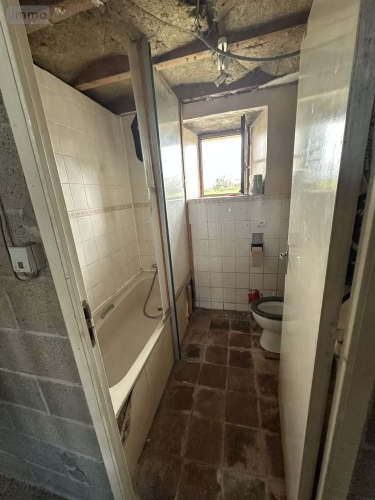 Maison a vendre Vernoil le Fourrier 49390 Maine-et-Loire 4178 m2  126004 euros