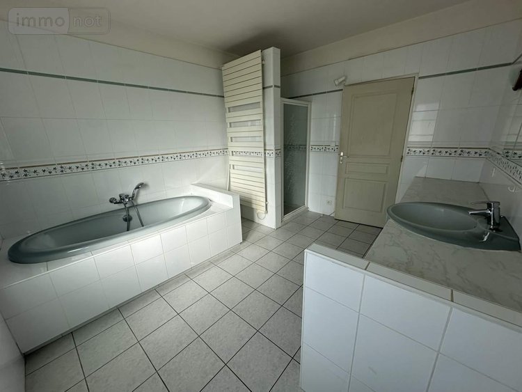 Maison a vendre Allonnes 49650 Maine-et-Loire 142 m2 6 pièces 304511 euros