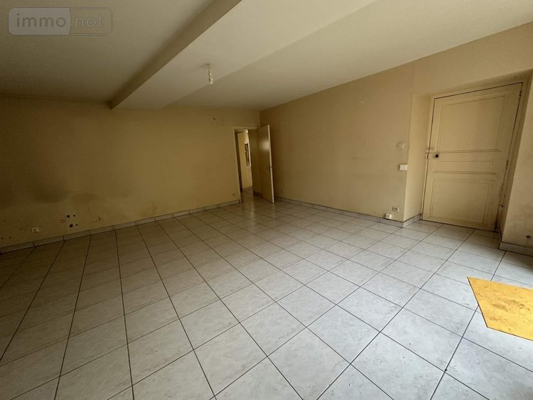 Immeuble a vendre Vernantes 49390 Maine-et-Loire 150 m2  105004 euros