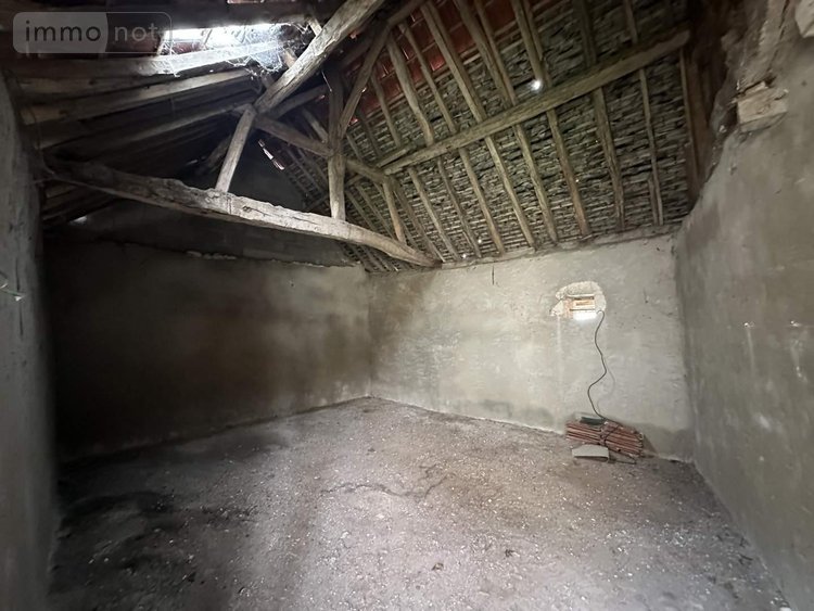 Immeuble a vendre Vernantes 49390 Maine-et-Loire 150 m2  105004 euros