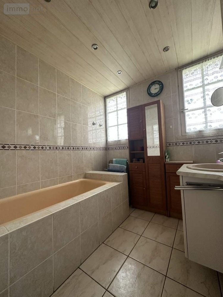 Maison a vendre Saint-Philbert-du-Peuple 49160 Maine-et-Loire 172 m2 9 pièces 210008 euros