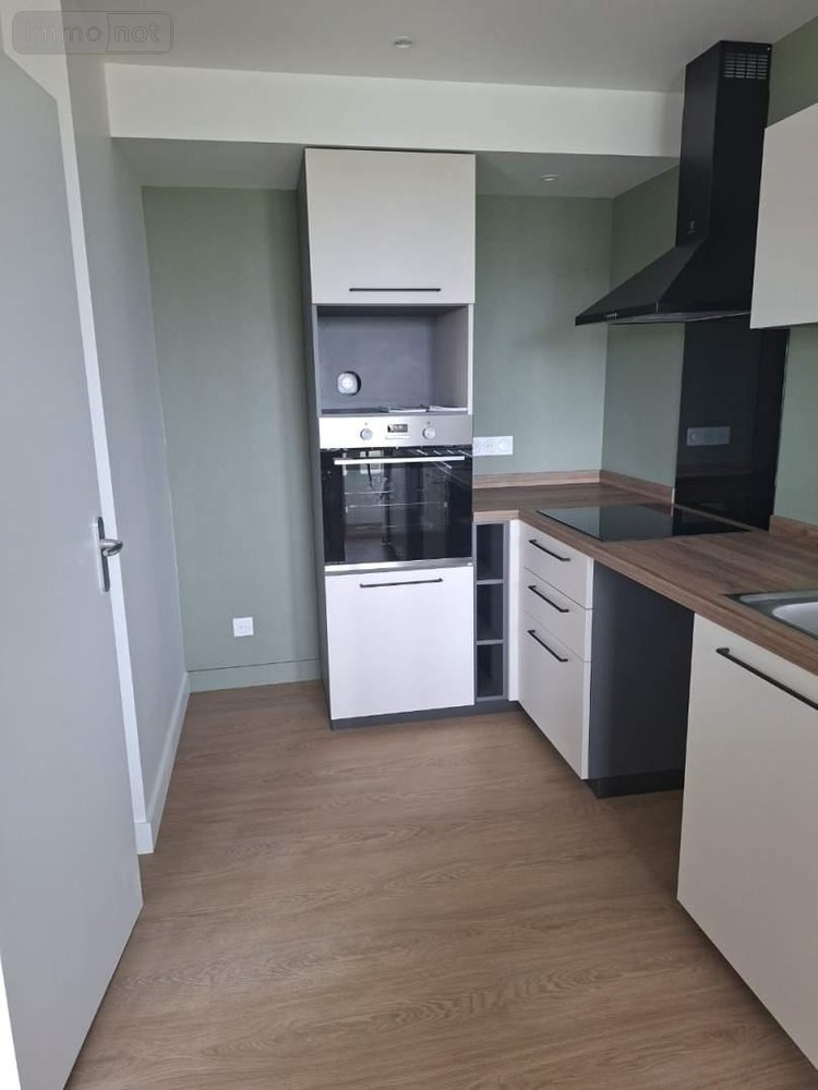 Location appartement Granville 50400 Manche 76 m2 3 pièces 720 euros