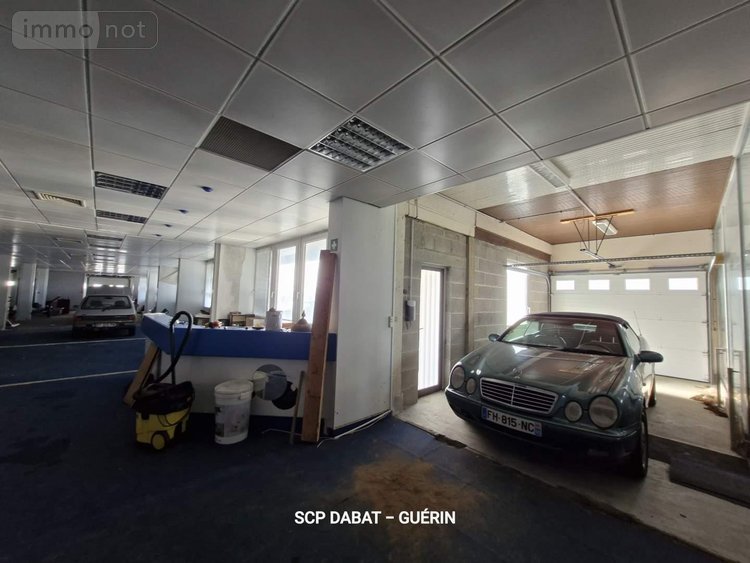 Fonds et murs commerciaux a vendre Isigny-le-Buat 50540 Manche 905 m2  337280 euros