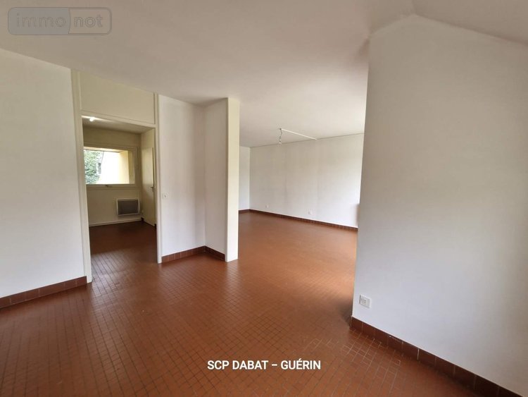 Immeuble a vendre Louvigné-du-Désert 35420 Ille-et-Vilaine 700 m2  790500 euros