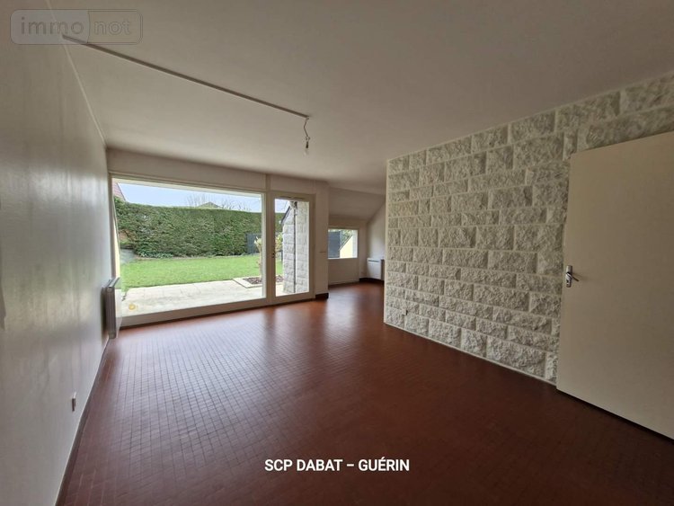 Immeuble a vendre Louvigné-du-Désert 35420 Ille-et-Vilaine 700 m2  790500 euros