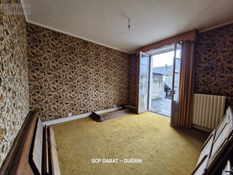 Immeuble a vendre Saint-Hilaire-du-Harcouët 50600 Manche 440 m2  274040 euros