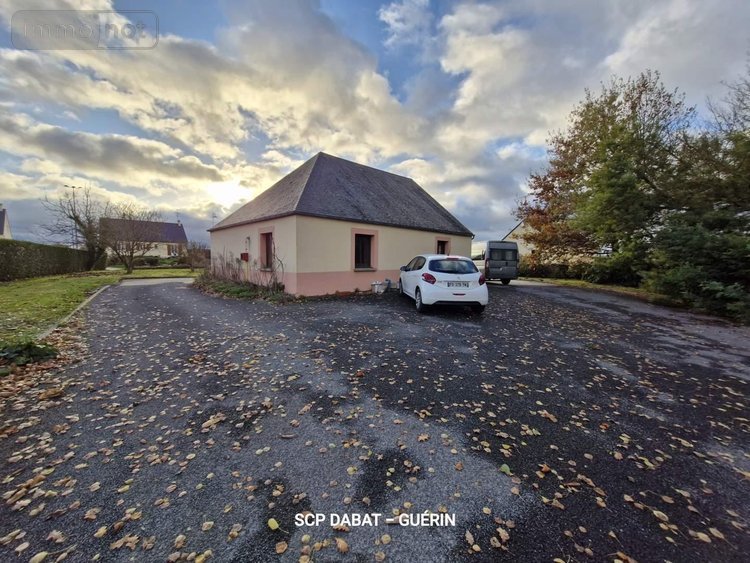 Fonds et murs commerciaux a vendre Isigny-le-Buat 50540 Manche 83 m2  152830 euros