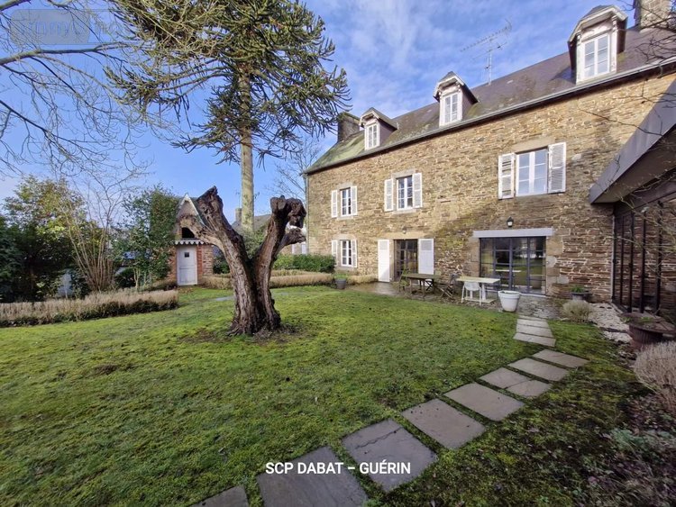 Maison a vendre Fougerolles-du-Plessis 53190 Mayenne 361 m2 12 pièces 474300 euros