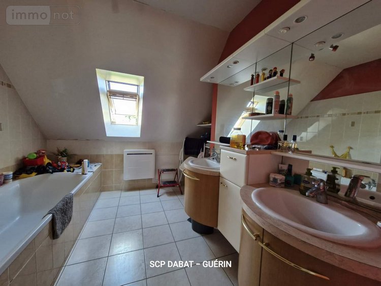Maison a vendre Isigny-le-Buat 50540 Manche 180 m2 7 pièces 299980 euros