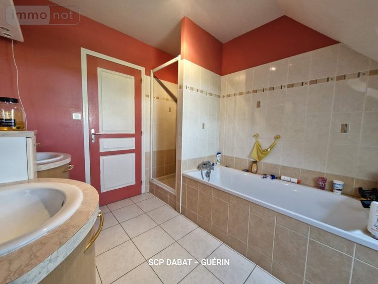 Maison a vendre Isigny-le-Buat 50540 Manche 180 m2 7 pièces 299980 euros