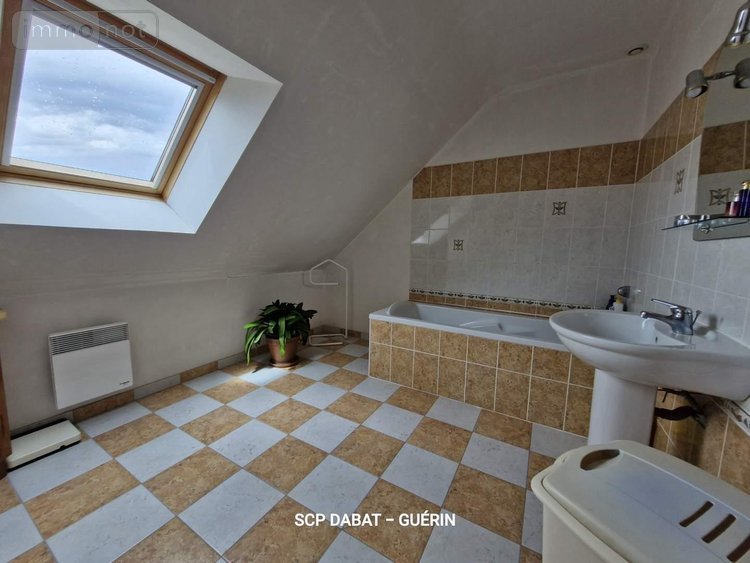 Maison a vendre Saint-Hilaire-du-Harcouët 50600 Manche 113 m2 5 pièces 164300 euros