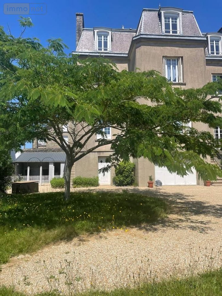 Maison a vendre Mayenne 53100 Mayenne 260 m2 13 pièces 372600 euros