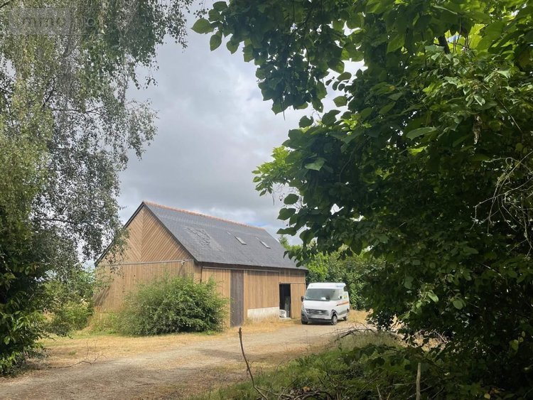 Maison a vendre Saint-Baudelle 53100 Mayenne 230 m2 8 pièces 434700 euros