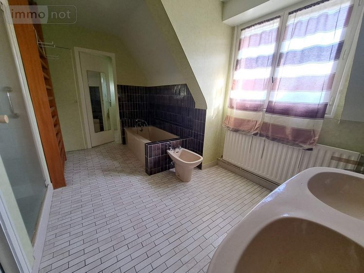 Maison a vendre Renazé 53800 Mayenne 210 m2 6 pièces 291280 euros