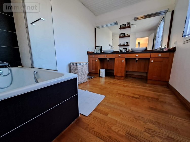 Maison a vendre Ombrée d'Anjou 49420 Maine-et-Loire 223 m2 7 pièces 306820 euros