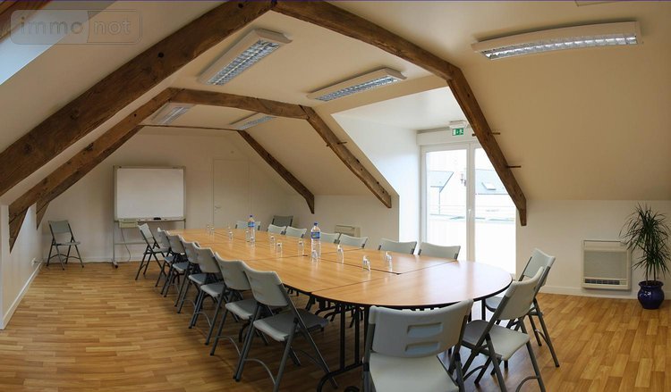 Fonds et murs commerciaux a vendre Pluherlin 56220 Morbihan 377 m2  988000 euros