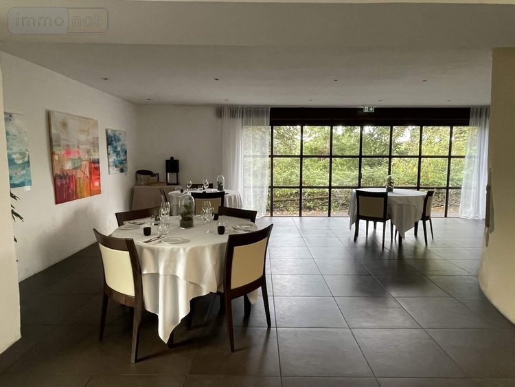 Fonds et murs commerciaux a vendre Rochefort-en-Terre 56220 Morbihan 430 m2  540800 euros