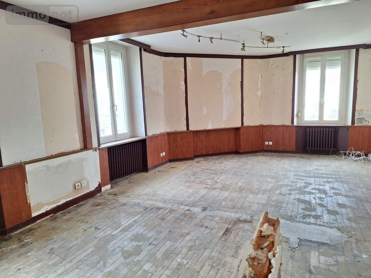 Fonds et murs commerciaux a vendre Mauron 56430 Morbihan 1468 m2  374000 euros