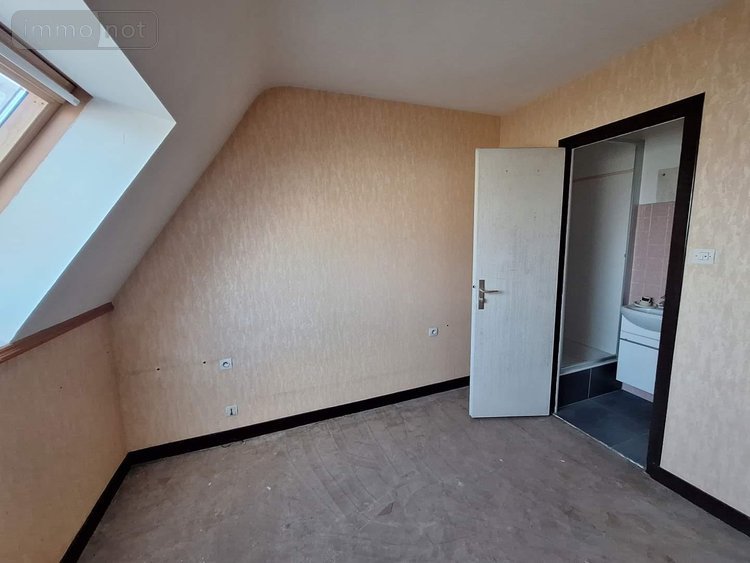 Fonds et murs commerciaux a vendre Mauron 56430 Morbihan 1468 m2  374000 euros