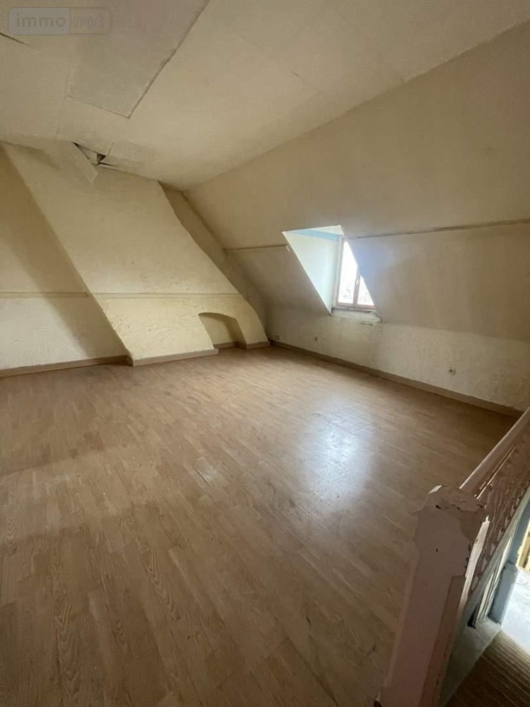 Maison a vendre Roubaix 59100 Nord 302 m2 14 pièces 168000 euros