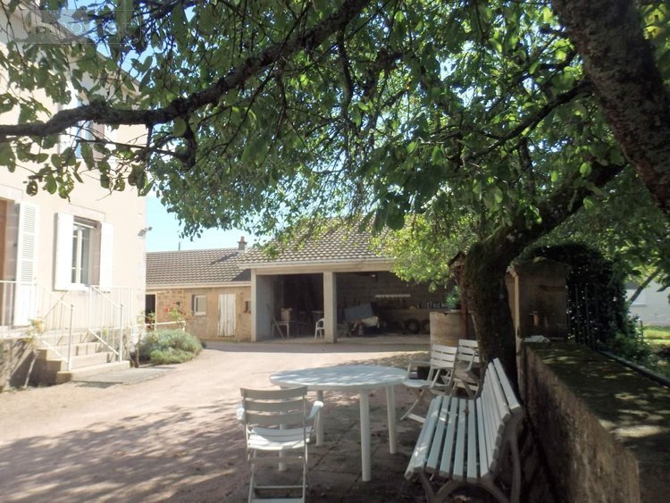 Maison a vendre Mesvres 71190 Saône-et-Loire 166 m2 7 pièces 169000 euros