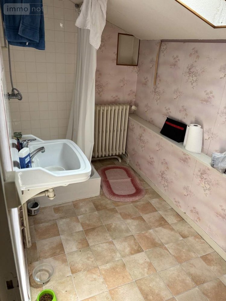 Maison a vendre Loir en Vallée 72340 Sarthe 260 m2  208400 euros