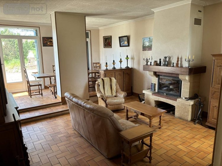 Maison a vendre Loir en Vallée 72340 Sarthe 260 m2  208400 euros