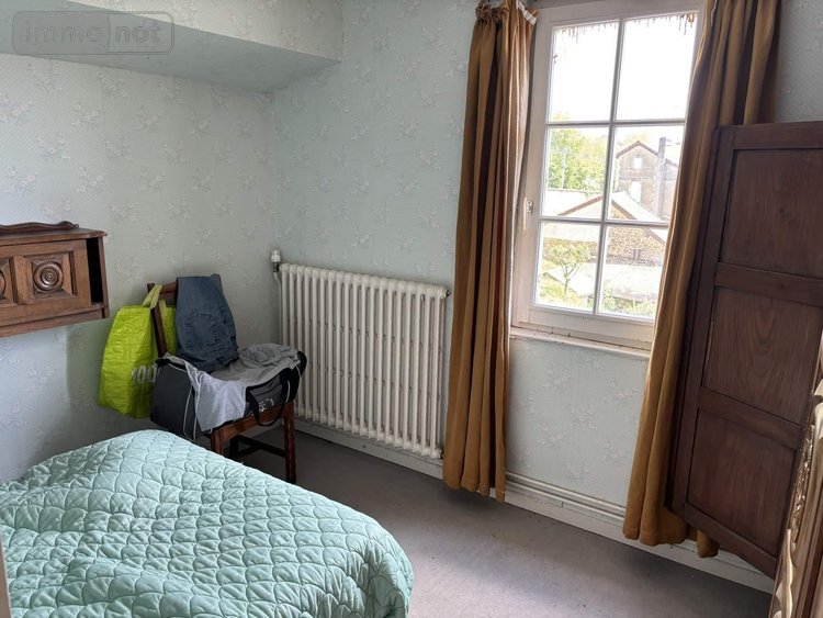 Maison a vendre Loir en Vallée 72340 Sarthe 260 m2  208400 euros