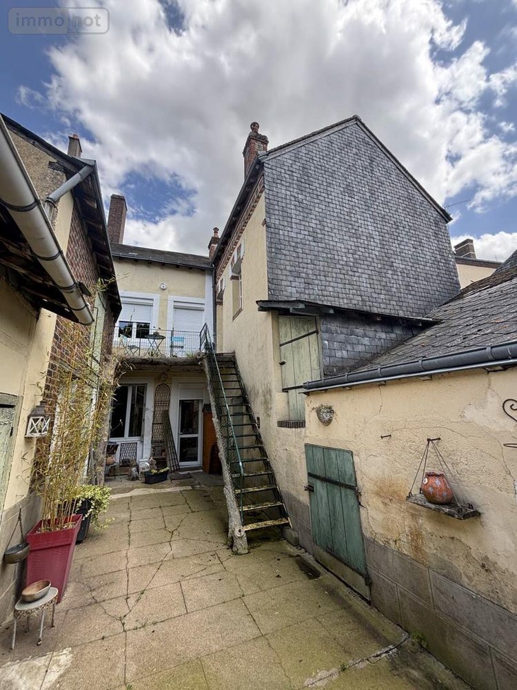 Maison a vendre Saint-Calais 72120 Sarthe 101 m2 5 pièces 102728 euros