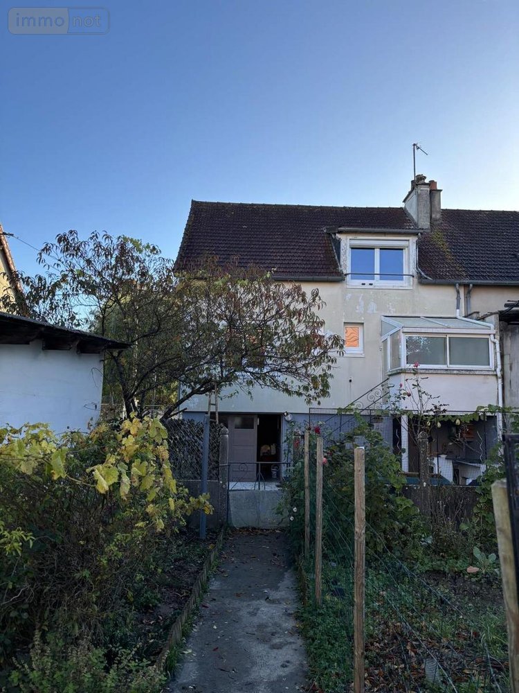 Maison a vendre Bessé-sur-Braye 72310 Sarthe 98 m2 4 pièces 109980 euros