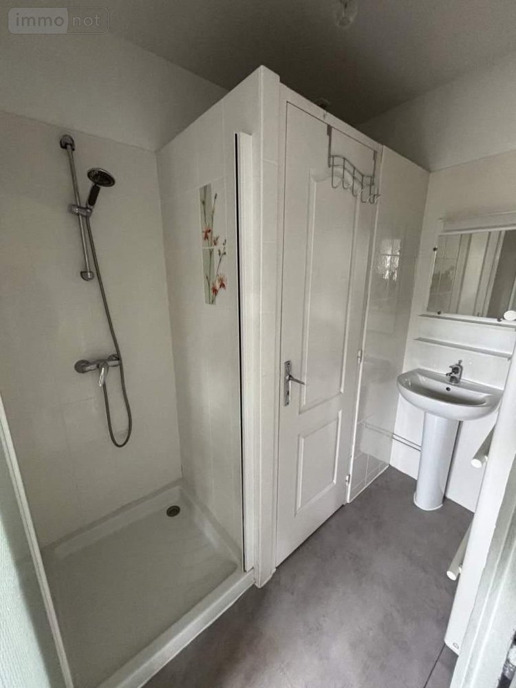 Immeuble a vendre Saint-Calais 72120 Sarthe 114 m2  135880 euros