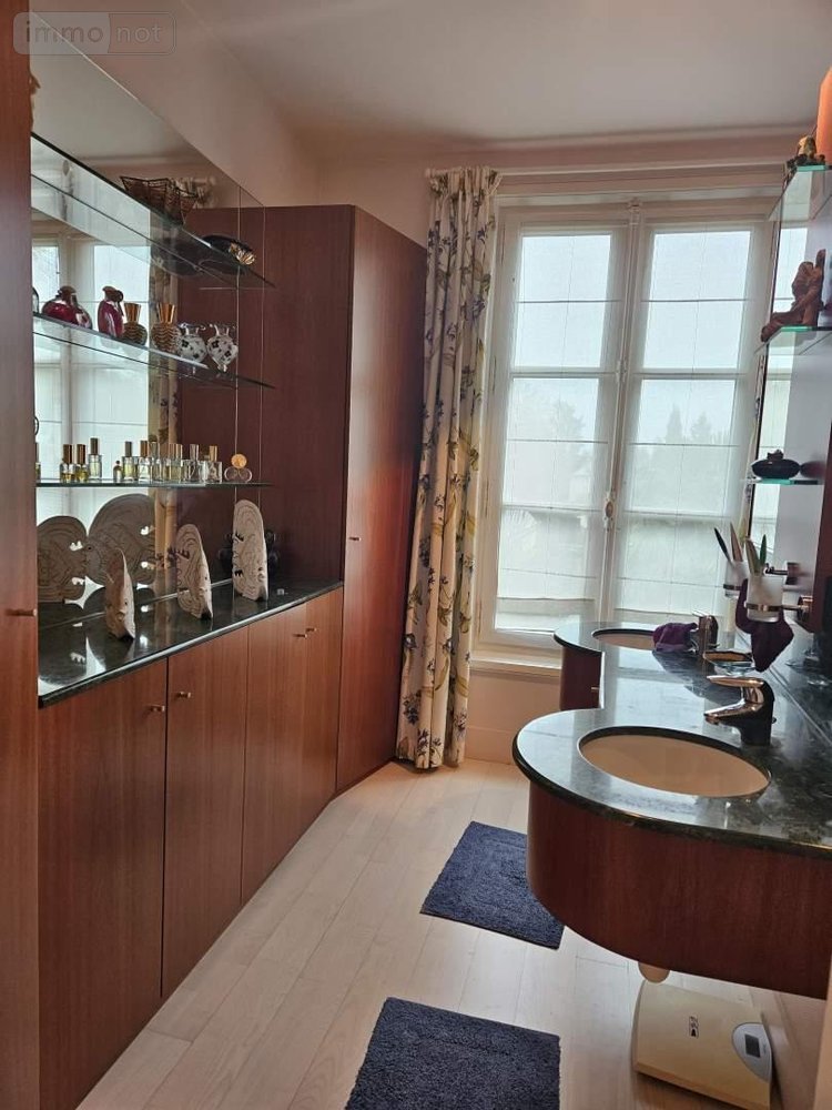 Maison a vendre La Chartre-sur-le-Loir 72340 Sarthe 295 m2 17 pièces 388500 euros