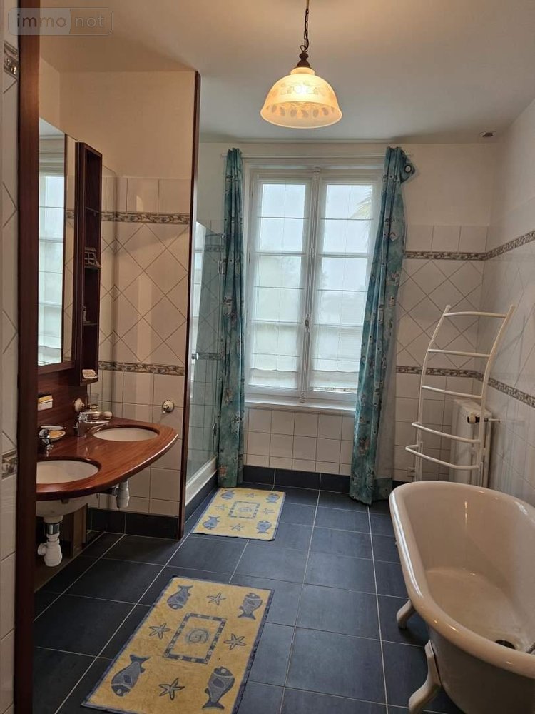 Maison a vendre La Chartre-sur-le-Loir 72340 Sarthe 295 m2 17 pièces 388500 euros