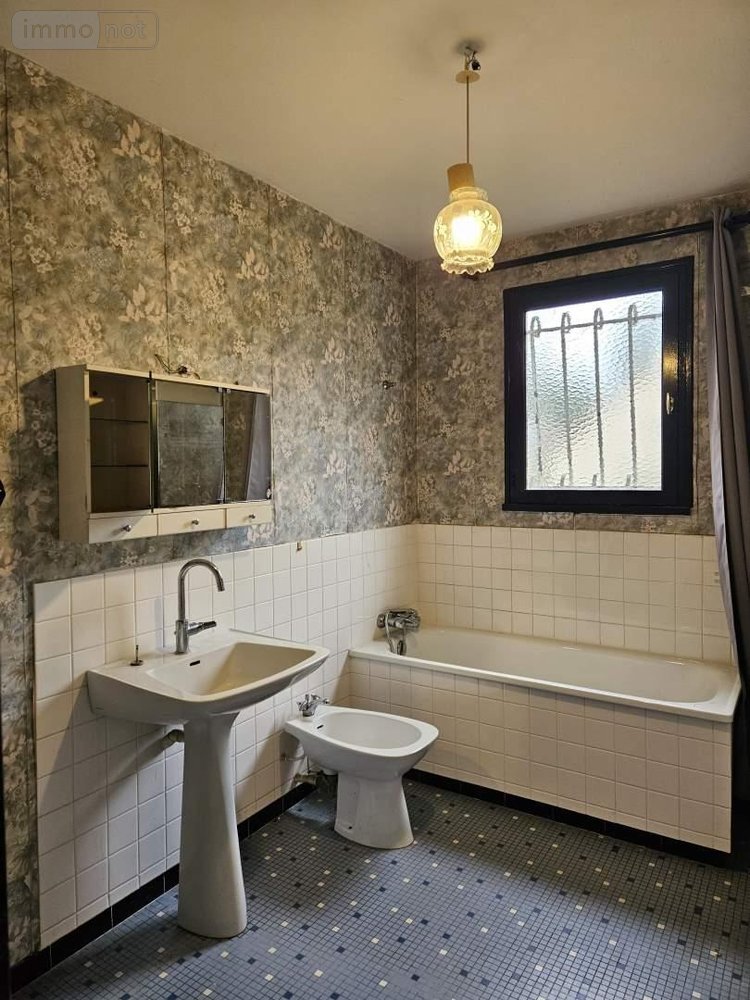 Maison a vendre Montval-sur-Loir 72500 Sarthe 145 m2 5 pièces 137800 euros