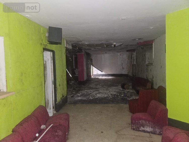 Fonds et murs commerciaux a vendre Luceau 72500 Sarthe 614 m2  189000 euros