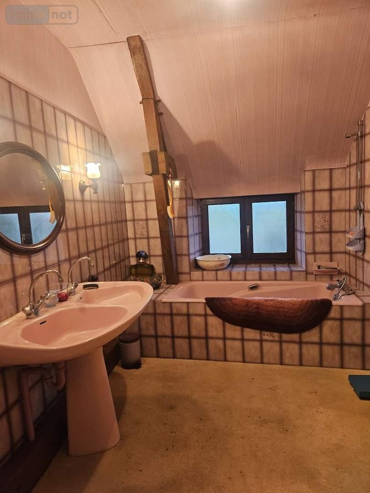 Maison a vendre Montval-sur-Loir 72500 Sarthe 225 m2 8 pièces 210000 euros