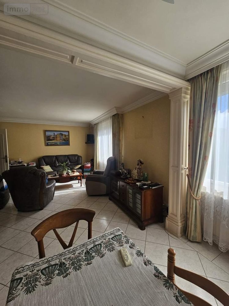 Maison a vendre Montval-sur-Loir 72500 Sarthe 109 m2 6 pièces 143100 euros