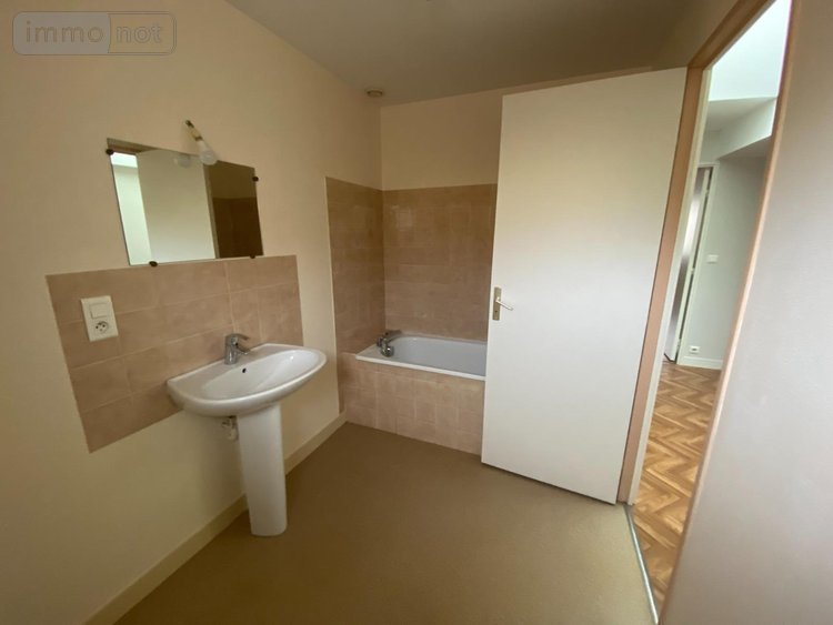 Location appartement Tramayes 71520 Saône-et-Loire 86 m2 3 pièces 509 euros