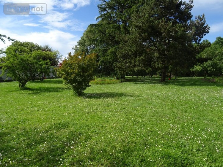 Terrain a batir a vendre Jardres 86800 Vienne 1897 m2  131000 euros