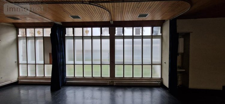 Fonds et murs commerciaux a vendre Pontivy 56300 Morbihan 107 m2  122652 euros