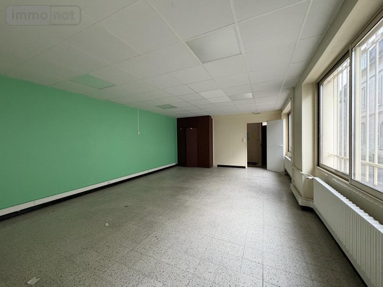 Fonds et murs commerciaux a vendre Laon 02000 Aisne 113 m2  119000 euros