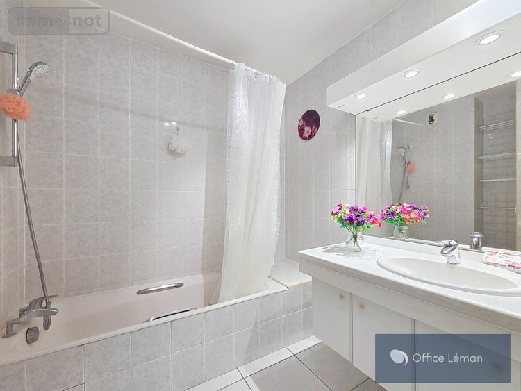 Appartement a vendre Ferney-Voltaire 01210 Ain 135 m2 4 pièces 750000 euros
