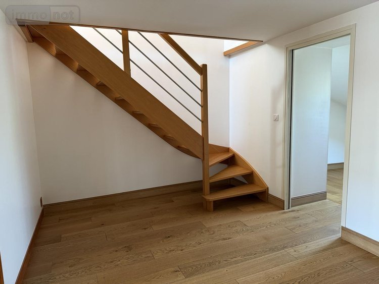 Location fonds et murs commerciaux Plémet 22210 Côtes-d'Armor 165 m2  1080 euros