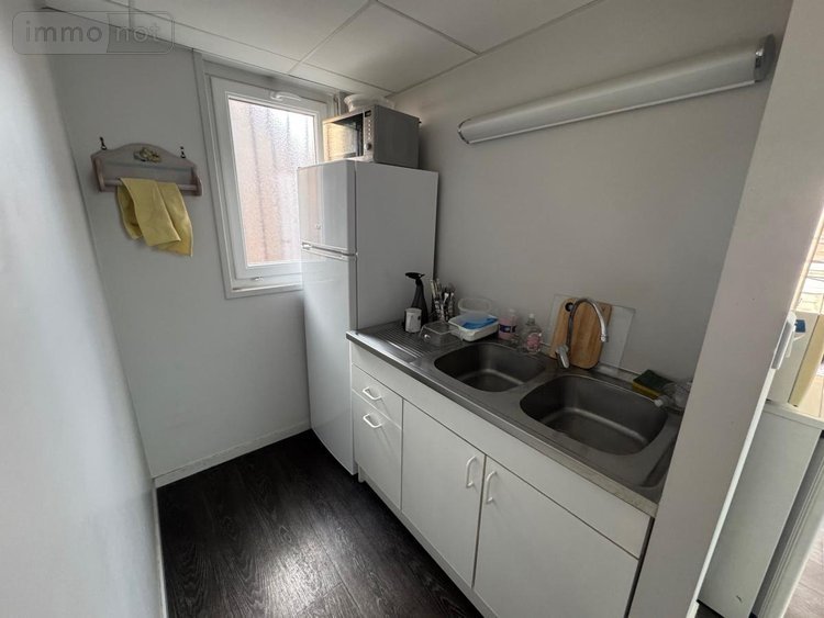 Location fonds et murs commerciaux Lille 59000 Nord 110 m2  2990 euros