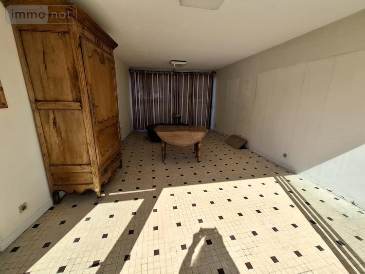 Immeuble a vendre Saintes 17100 Charente-Maritime 174 m2  251808 euros